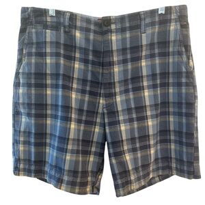 Men’s Chaps Plaid Shorts Size 36